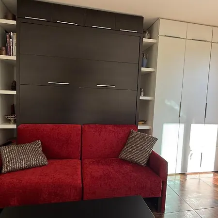 Appartement Dans Résidence Privée à 10 Mn De Cannes *