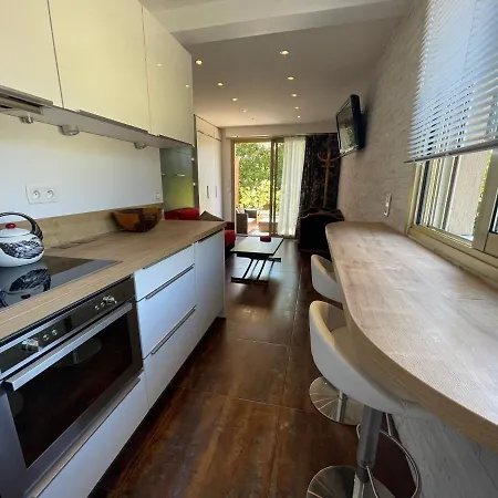 Apartament Confort Au Calme Avec Jardin Proche Cannes